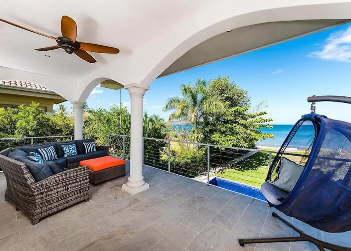 Oceanfront Villa, Private Pool & Concierge