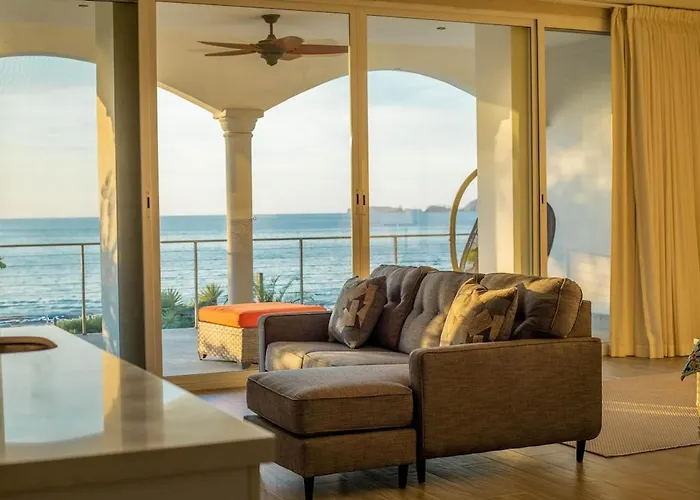Oceanfront Villa, Private Pool & Concierge Villa *