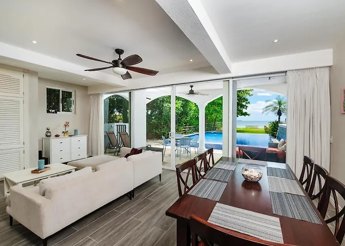 Oceanfront Villa, Private Pool & Concierge Villa Playa Flamingo