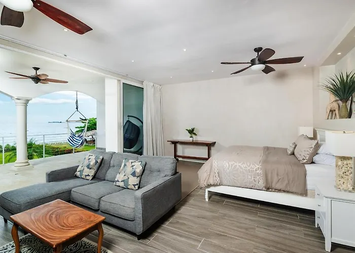 Oceanfront Villa, Private Pool & Concierge Villa *